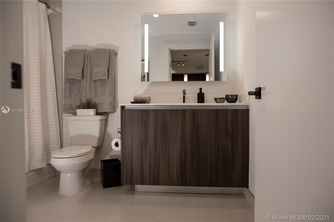 Building Photo - 9480 NW 41st St