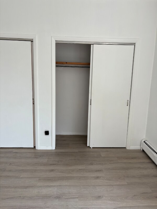 Building Photo - 13 Seidler St