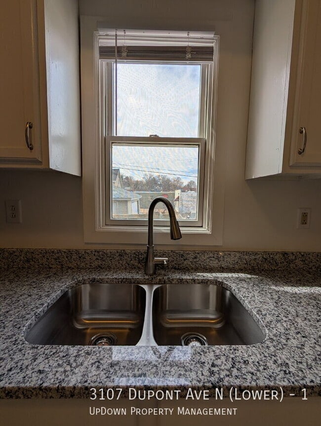 Building Photo - 3107 Dupont Ave N