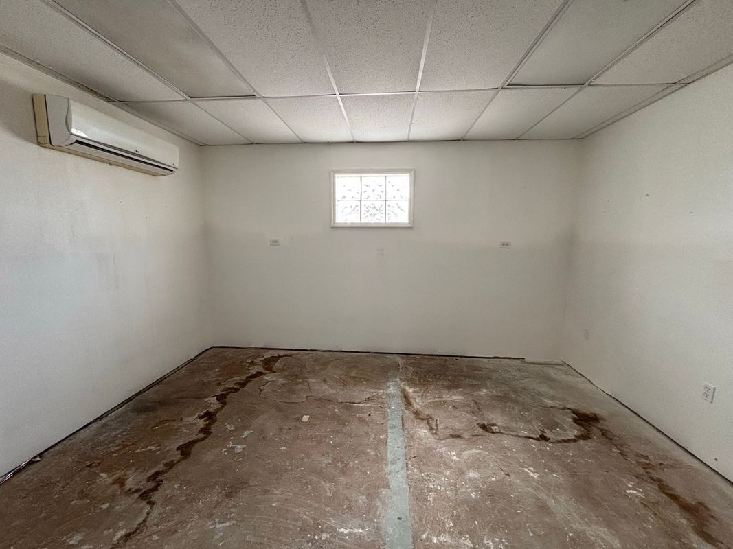 Building Photo - 1221 Court St