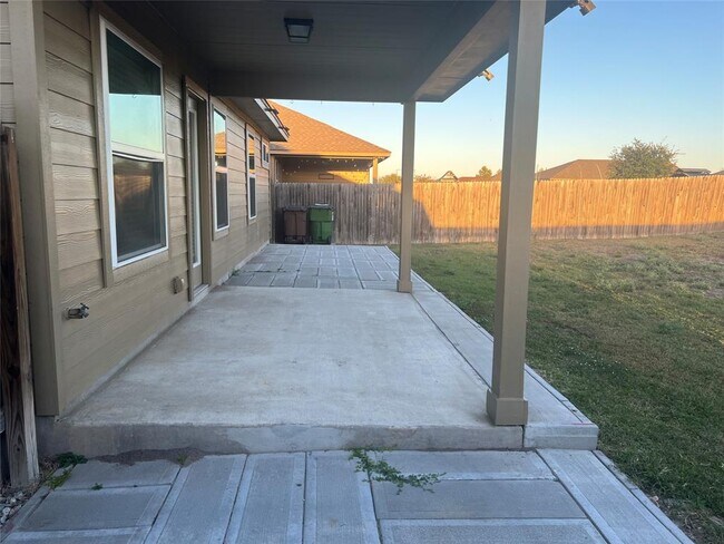 Building Photo - 1606 Shenandoah Trl