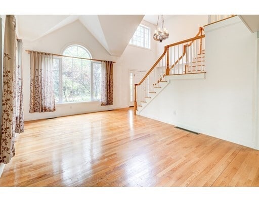 Building Photo - 28B Minot Ave