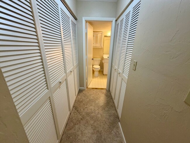 Building Photo - 1024 Anglers Cove