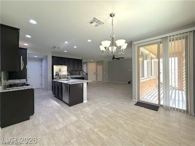 Building Photo - 10139 White Mulberry Dr