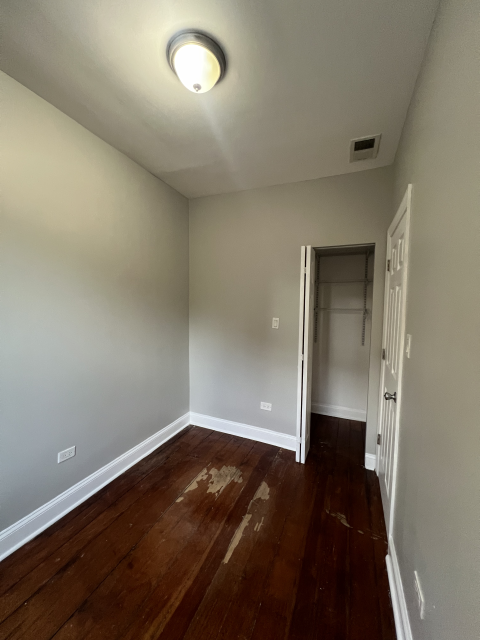 Primary Photo - 3 bedroom in Chicago IL 60608