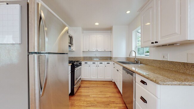 Kitchen - 10876 National Blvd
