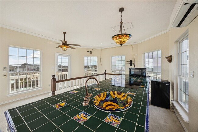 Building Photo - 22621 Bay Point Dr