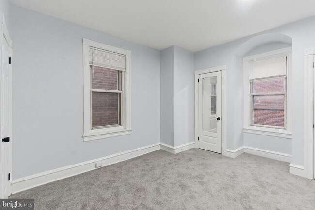 Building Photo - 5820 Race St