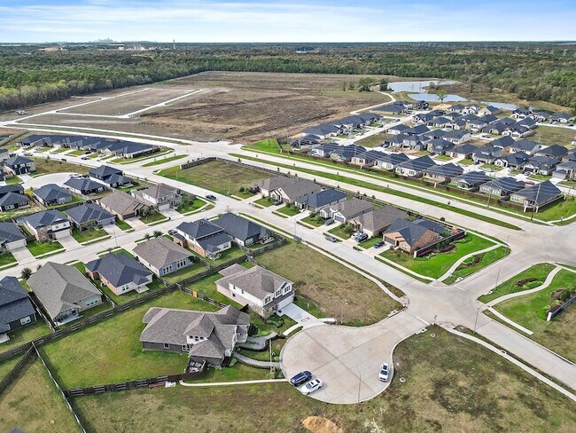 Building Photo - 14307 Pecan Maple Dr