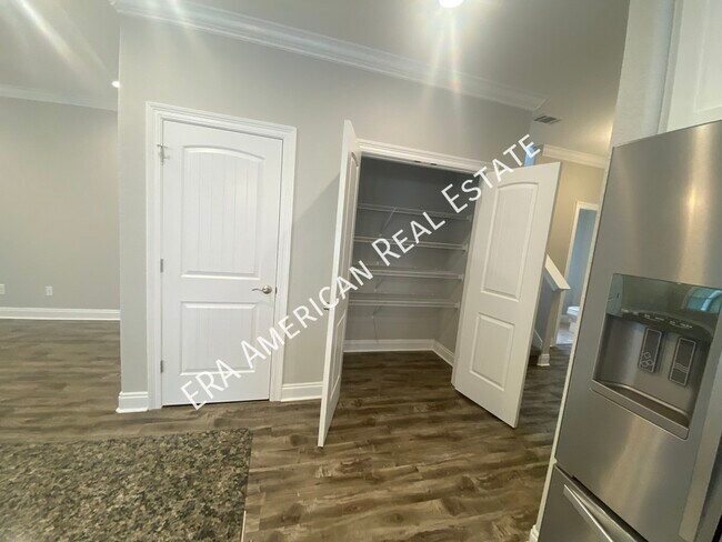 Building Photo - 8461 Laredo St