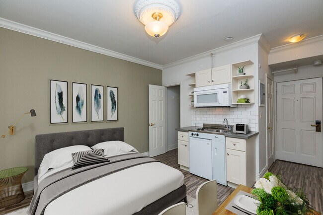 Building Photo - 735 Taylor