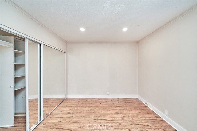 Building Photo - 1329 W 37th Dr