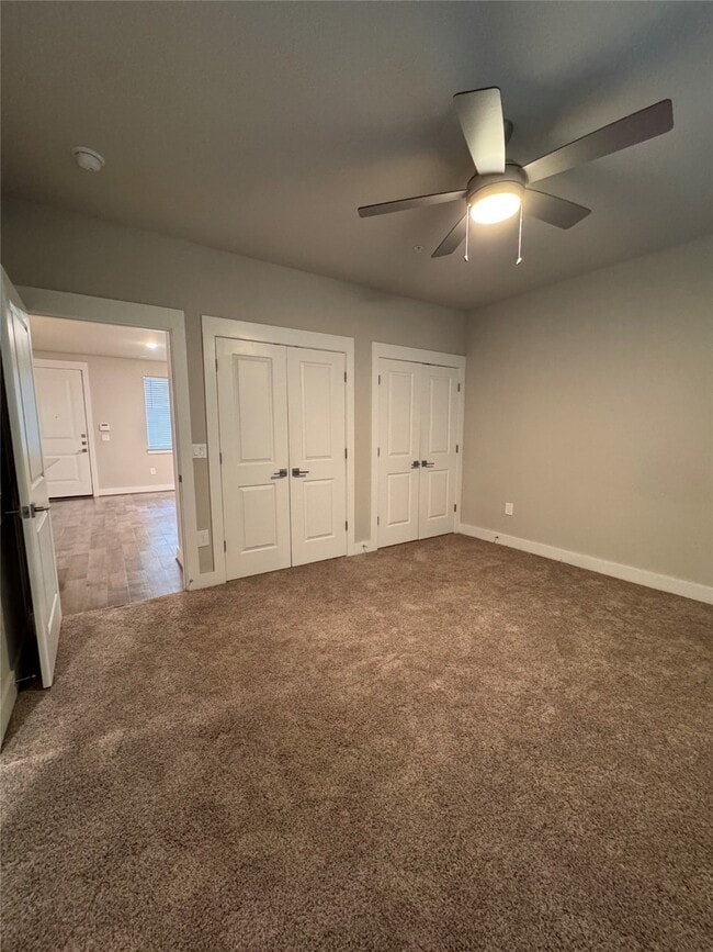 Building Photo - 4819 Caroline St