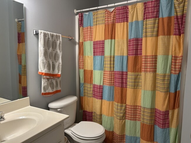 Building Photo - 105 Jamie Cove