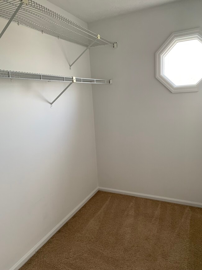 Example bedroom with vaulted ceilings - 2560 Hawthorne Dr