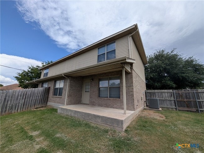 Building Photo - 3014 Green Mountain Dr