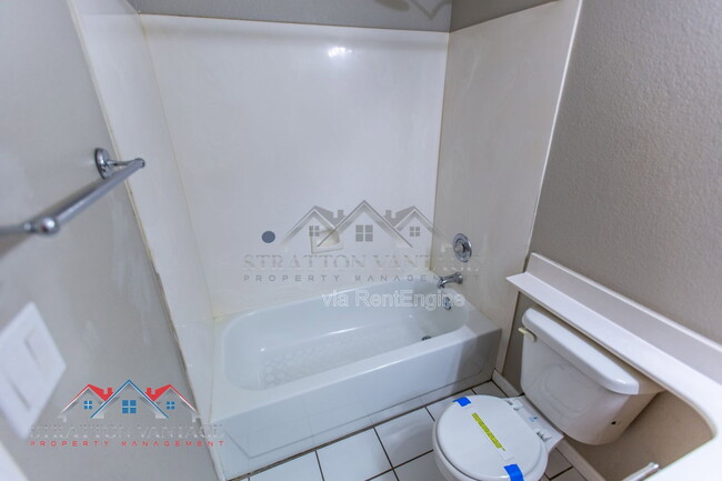 Building Photo - 1891 E Brentrup Dr