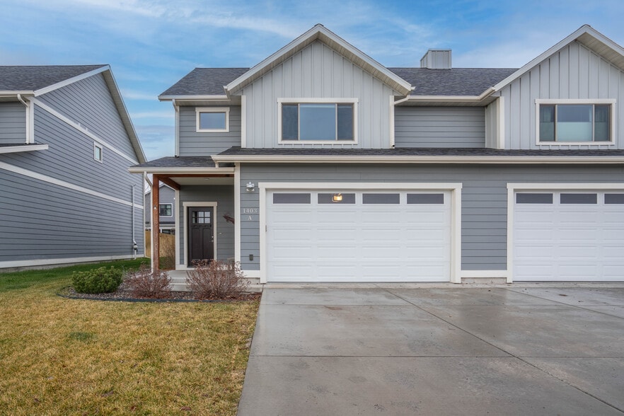 Building Photo - 1403 Happy Ln