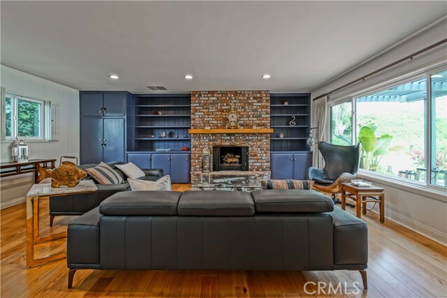 Building Photo - 428 Ave De Jose