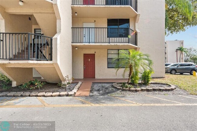 Building Photo - 3550 Blue Lake Dr