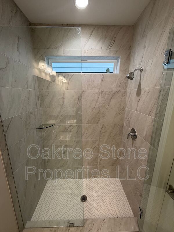 Building Photo - 1973 Hollywood Rd