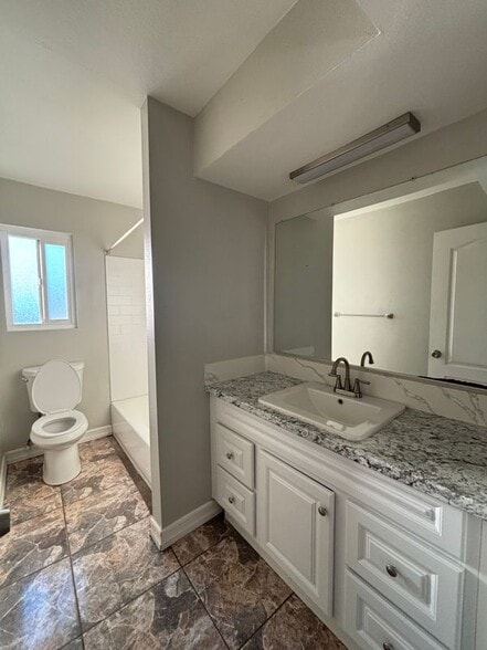 Building Photo - 15384 Perris Blvd