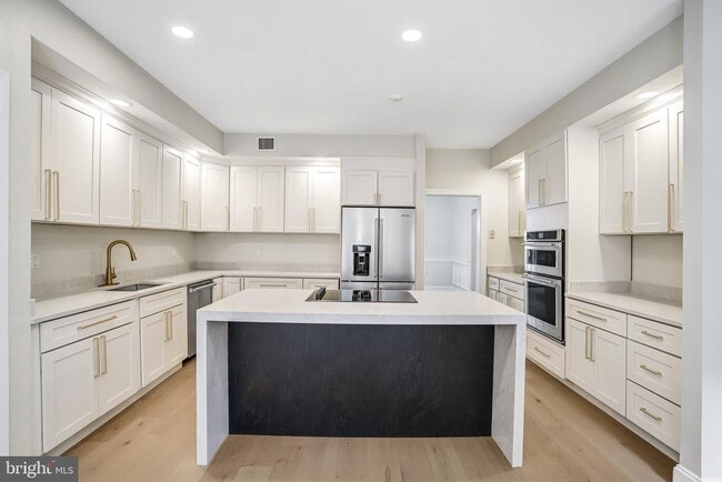 Building Photo - 11109 Elmview Pl