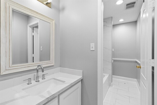 Building Photo - 17526 Golden Glade Ln