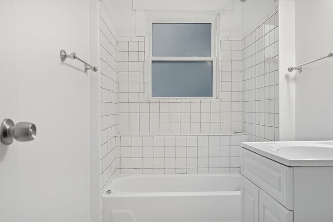 Building Photo - 6656-6656 Woodwell St