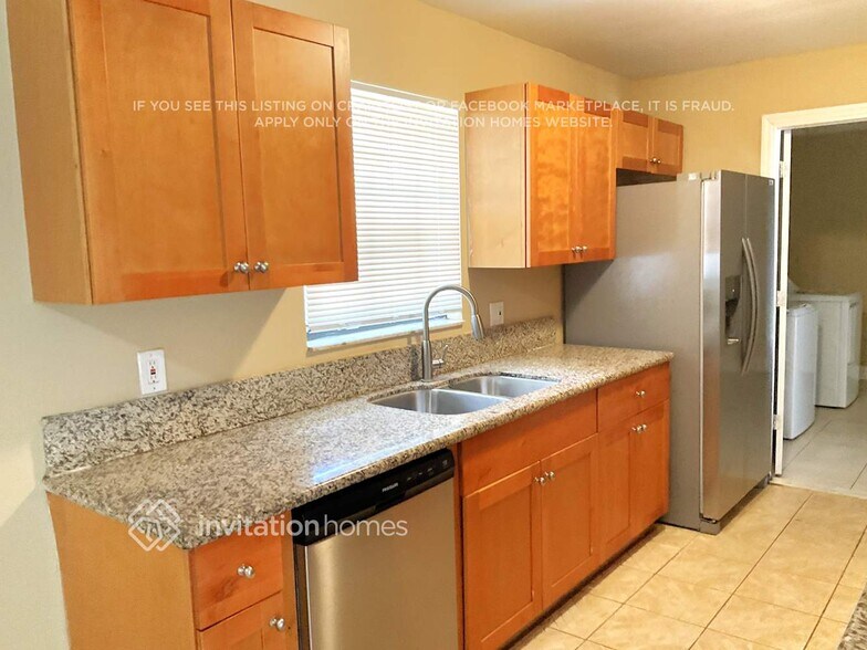 Building Photo - 6750 Royal Palm Beach Blvd