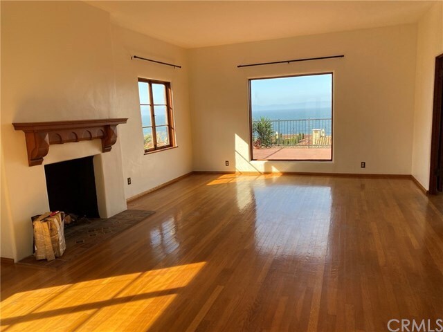 Building Photo - 557 Vía Almar