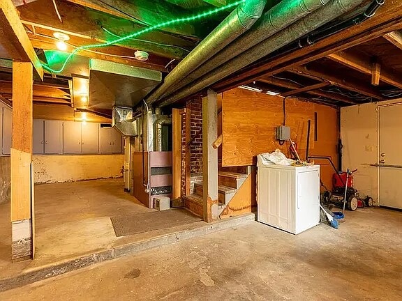 Building Photo - 302 Pacific Terrace