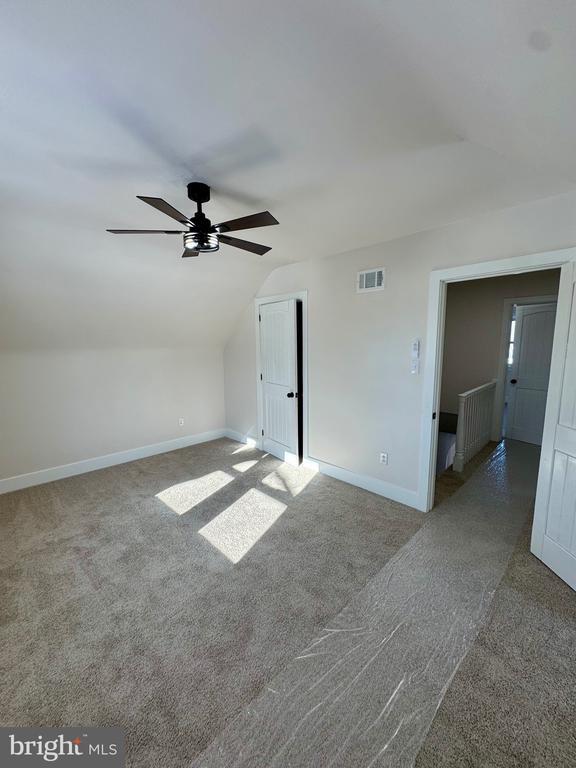 Building Photo - 927 Hamilton St