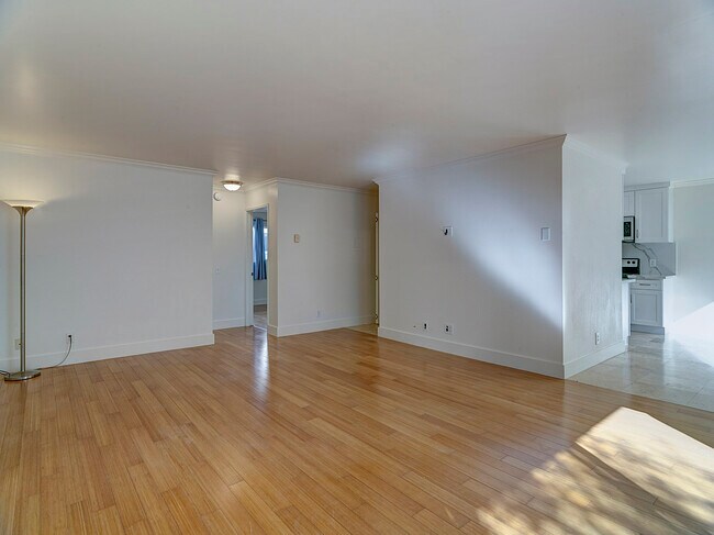 Building Photo - 2884 Sawtelle Blvd