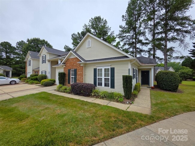 Building Photo - 8844 Treyburn Dr