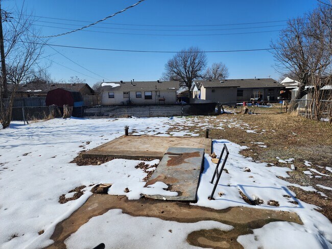 Building Photo - 1310 Keystone Ln