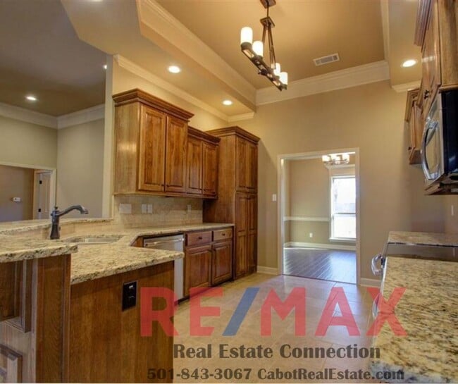 Building Photo - 18 Shadow Creek Dr
