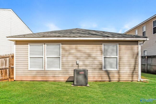 Building Photo - 154 Jesse Layne Dr