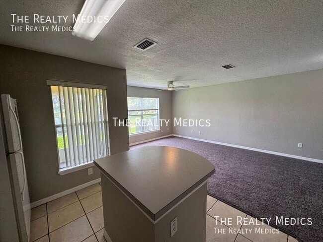 Building Photo - 2793 Club Cortile Cir