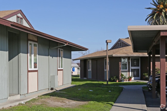 Building Photo - Cardella Courts