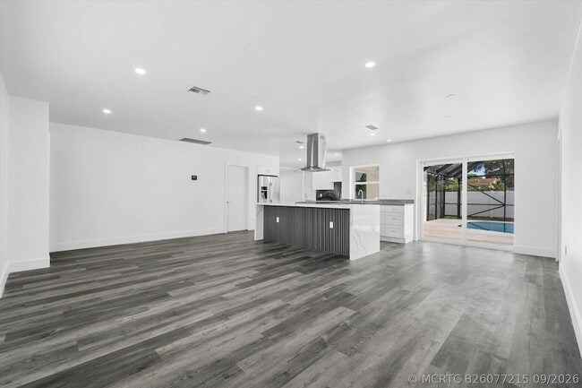 Building Photo - 1650 NW 9th St