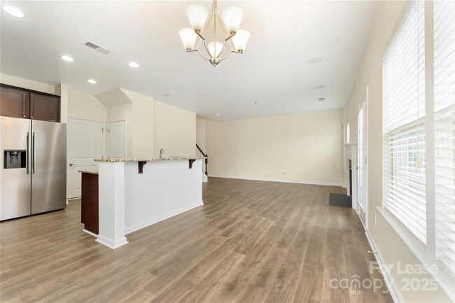 Building Photo - 1818 Fleetwood Dr