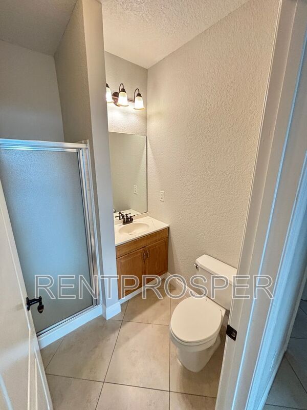 Building Photo - 3719 S Lake Orlando Pkwy