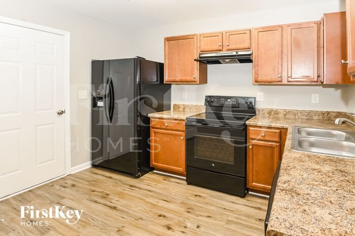 Building Photo - 5727 Natick Dr