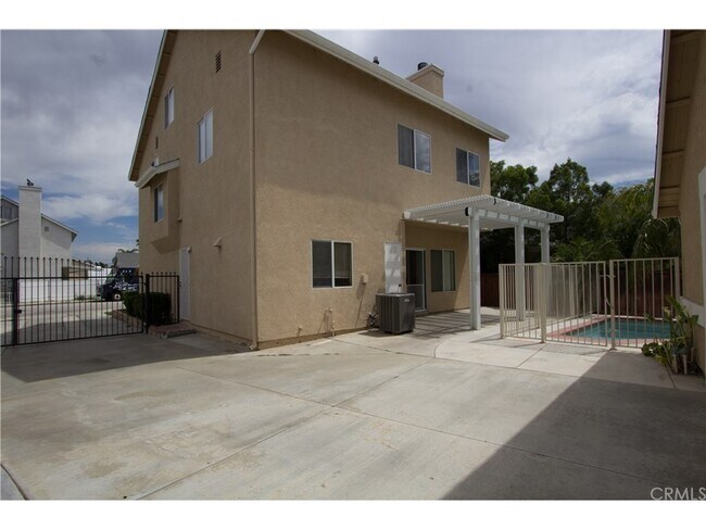 Building Photo - 3573 Cougar Canyon Rd