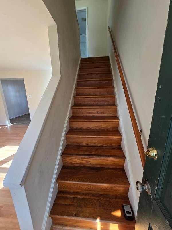 Building Photo - 2604 Wayside Dr