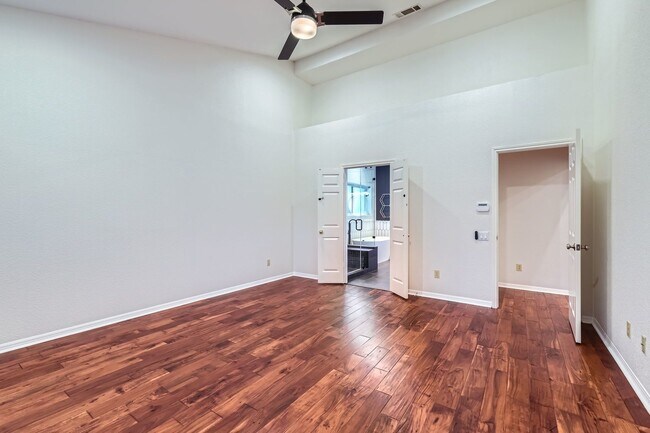 Building Photo - 6428 Old Harbor Ln
