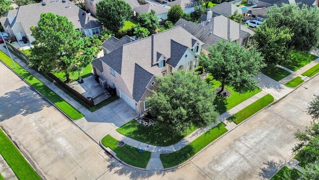 Building Photo - 17314 Pinecreek Hollow Ln