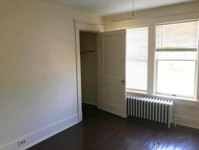 Building Photo - 416 Cherry Ave