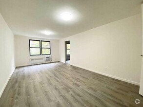 Building Photo - 3 bedroom in Bronx NY 10463